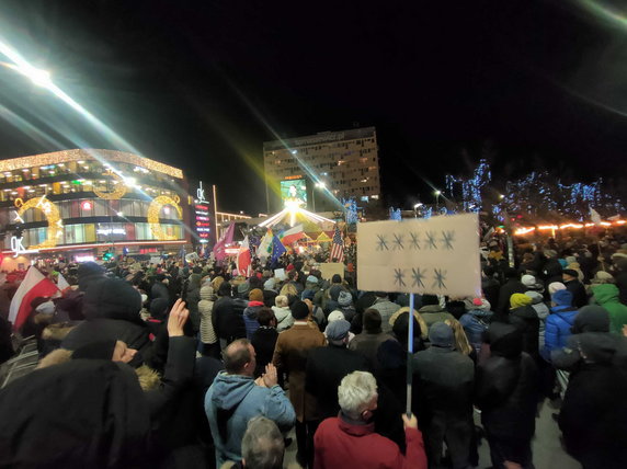 Protest na pl. Adamowicza w Szczecinie