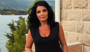 Milena Popović na moru