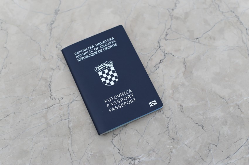 Pasoš Republike Hrvatske/Ilustracija