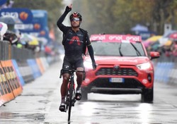 Jhonathan Narvaez po ucieczce wygrał 12. etap Giro d'Italia