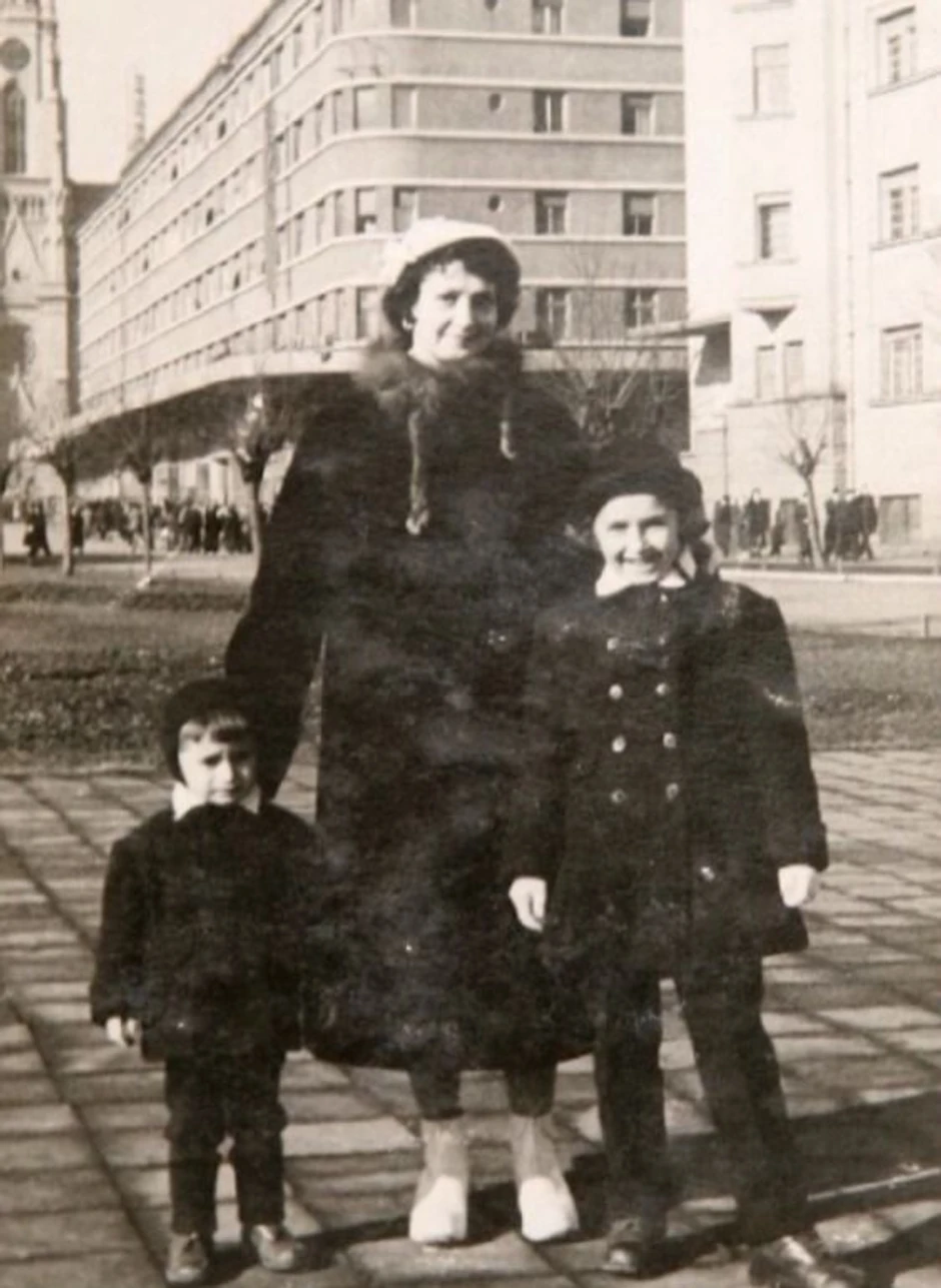 Saša Popović, porodične fotografije