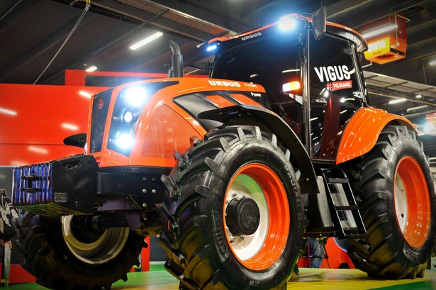 Ciągnik URSUS C-3150V Power z transmisją Vigus