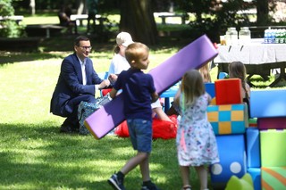 Strategia demograficzna 2040: Monolit preferujący małżeństwa, dyskryminujący inny model rodziny