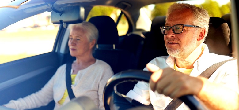 Seniorzy stracą prawo jazdy w 2025? Klamka zapadła. Oto nowe zasady