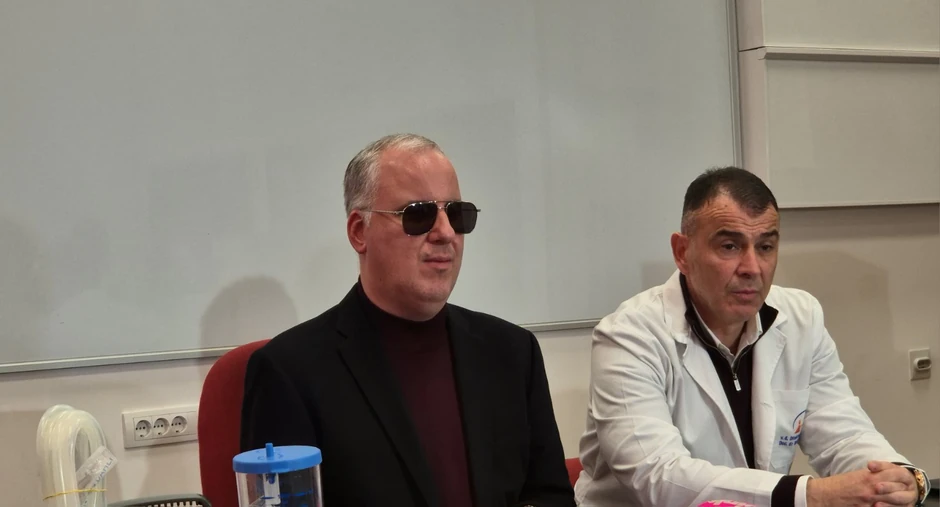 Saša Matić i v d direktora Dečije bolnice