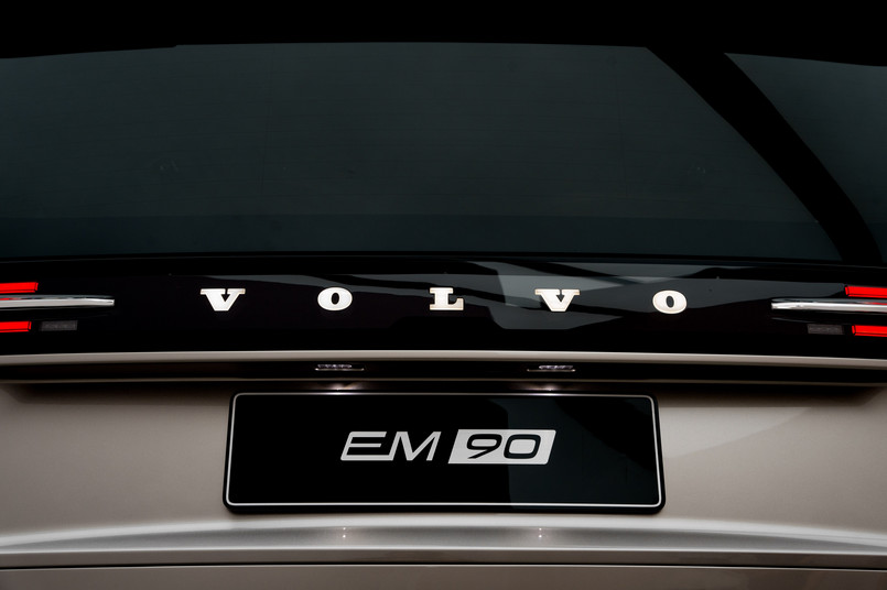 Volvo EM90 - elektryczny minivan