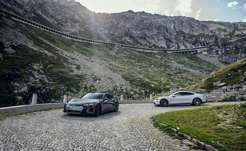 Audi e-tron GT i Porsche Taycan
