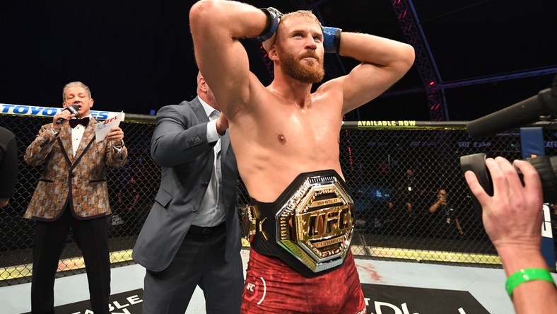 UFC 253: Jan Błachowicz mistrzem! Polak dokonał niemożliwego! Reyes pokonany! Relacja - Sport