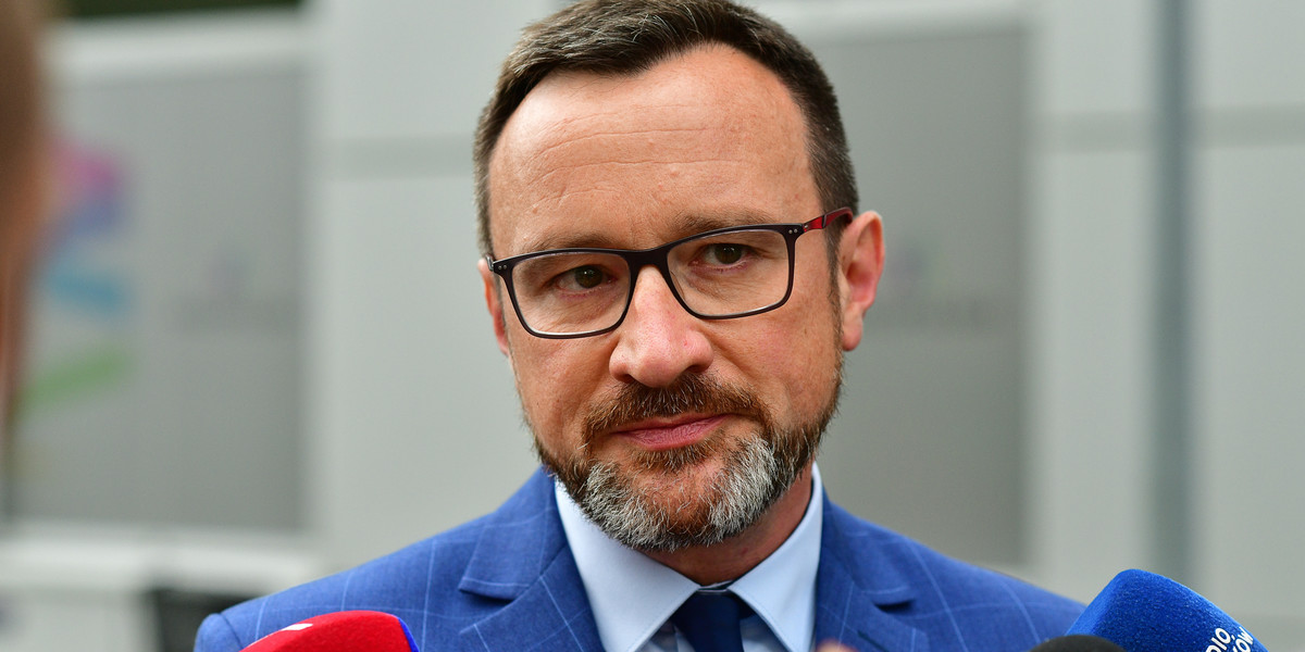 Spór o "anty-LGBT". Ważny działacz PiS odchodzi