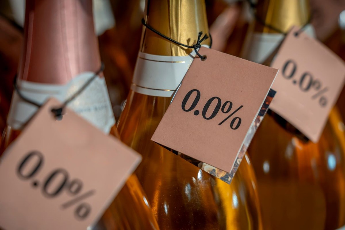 bezalkoholowe wino cydr szampan alkohol