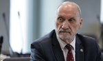 Macierewicz oskarża policję. "Strzelała do polskich patriotów"