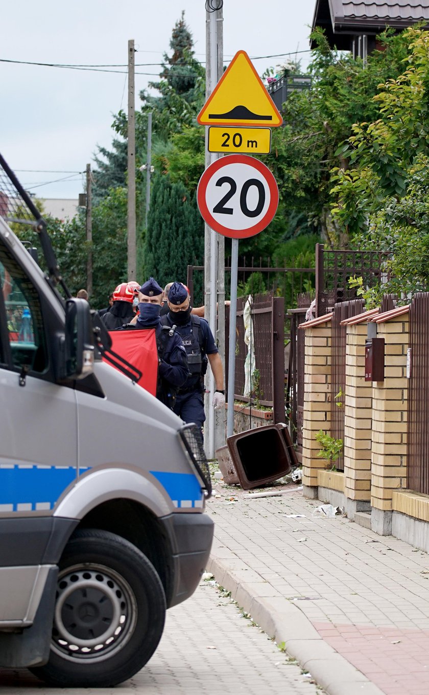 Bialystok Mariusz K Zabil Bliskich I Siebie Potem Wysadzil Dom