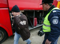 100 tysięcy łapówek miesięcznie