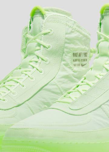 A Nike téli sneakere a legnagyobb hóban is veled lesz majd - Noizz