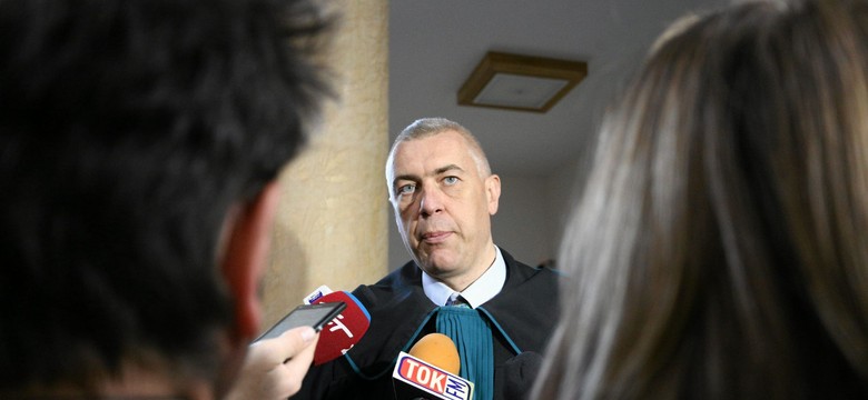 Giertych w imieniu Donalda Tuska donosi do prokuratury ws. zdjęcia w mundurze SS. "Oczekujemy postępowania z urzędu"
