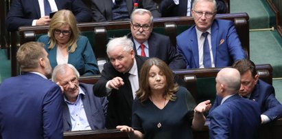 Kaczyński przerwał milczenie ws. wulgarnego gestu Lichockiej