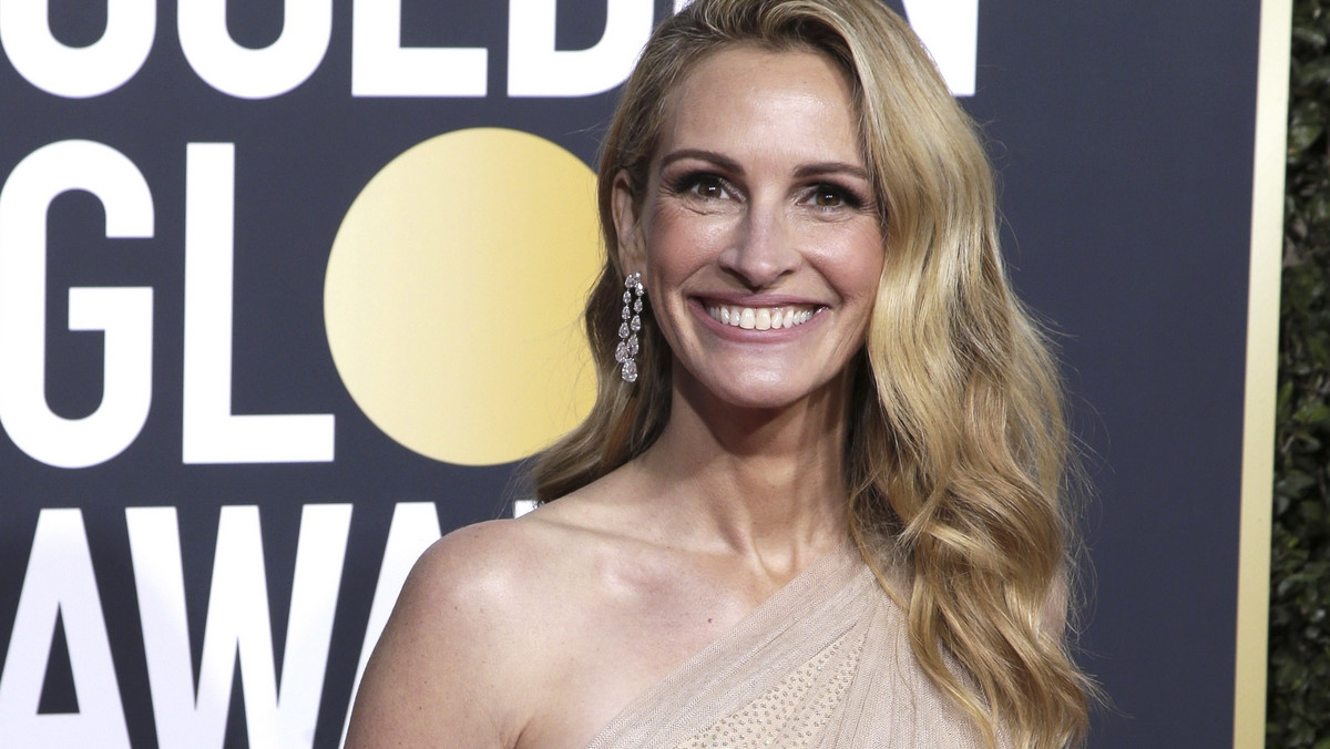 Złote Globy 2019: Julia Roberts wybrała spodnie zamiast sukni wieczorowej