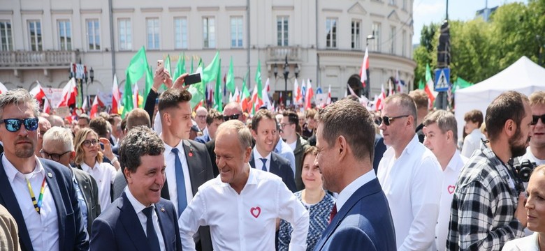 Premier Tusk na marszu Trzaskowskiego. "Nigdy nie byłem tak przejęty"