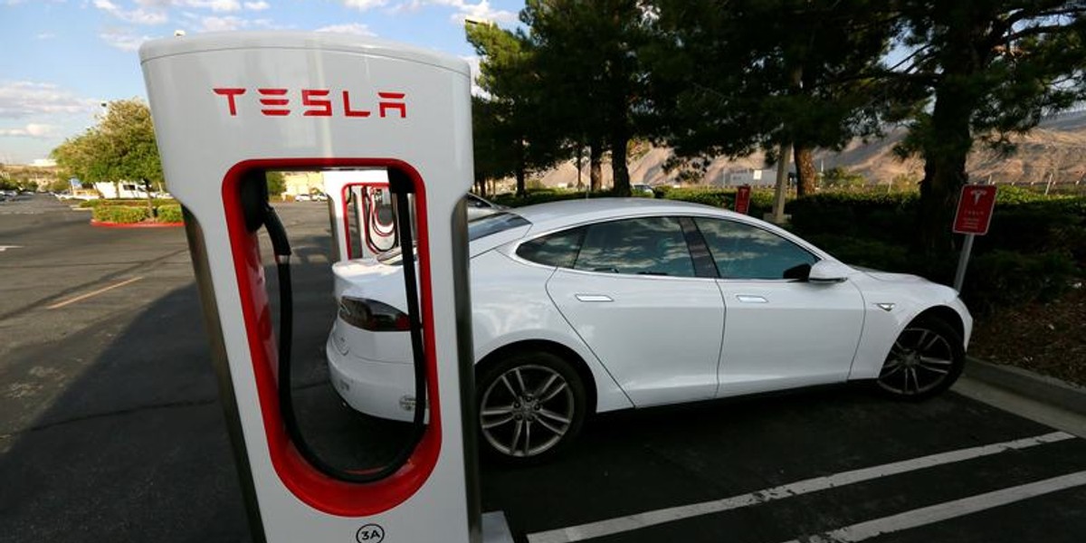 UBS predicts Tesla will need to spend $8 billion to expand its Supercharger network