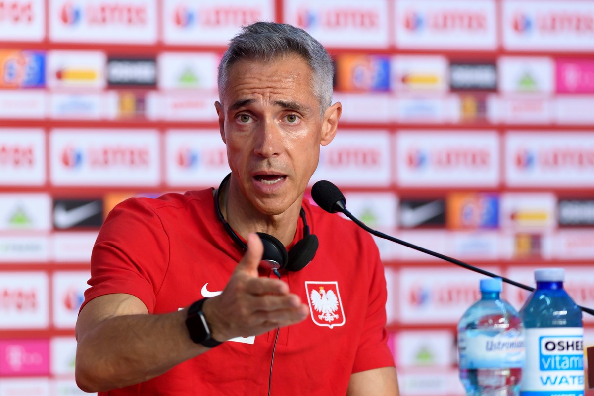 Selekcjoner piłkarskiej reprezentacji Polski Paulo Sousa