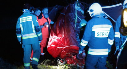 Tragedia na Podkarpaciu. Paralotnia z dwoma osobami runęła na ziemię. Nie żyje 44-latek