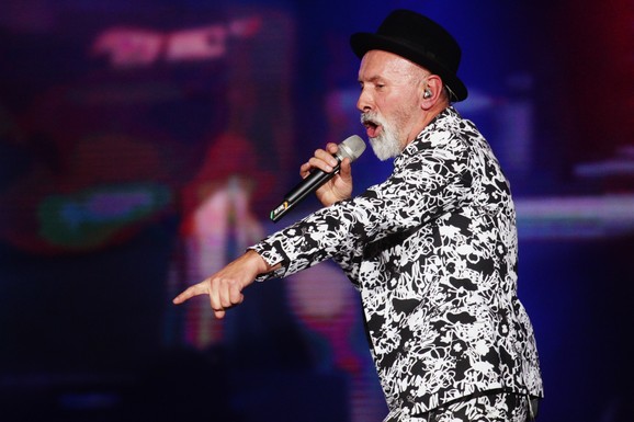 NASLEDIĆE MILIONE, A RADE OD 9 DO 17 Ovo su deca Dina Merlina koja žive kao sav normalan svet: "Nisu bahati i nemaju Ferarija" (Foto)