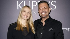 Żona Krzysztofa Ibisza urodzi w nietypowym miejscu. 'Nie podaje się tam leków'