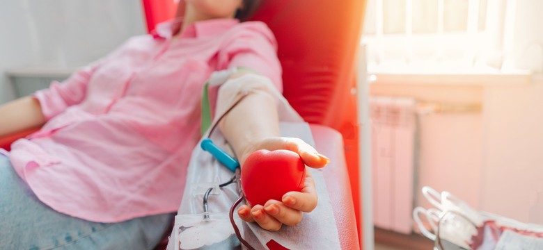 Krwiodawcy z dodatkiem emerytalnym? Za co najmniej 20 litrów oddanej krwi
