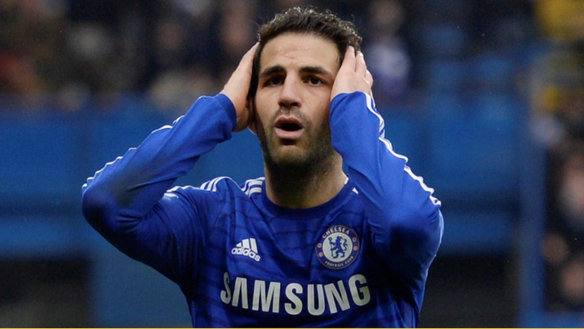 Cesc Fabregas nie należy do ulubieńców menedżera Chelsea Antonio Contego. Hiszpański pomocnik póki co musi się godzić z rolą rezerwowego. Nie brakuje więc plotek o tym, że w styczniu miałby on zmienić otoczenie. „The Sun” informuje o potencjalnej wymianie z Juventusem.