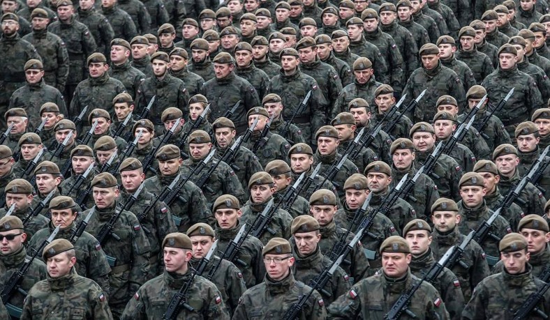Wojska Obrony Terytorialnej powstały w 2016 roku, a dziś liczą ponad 40 tys. żołnierzy. W ramach WOT można służyć jako żołnierz zawodowy jak i żołnierz-ochotnik.