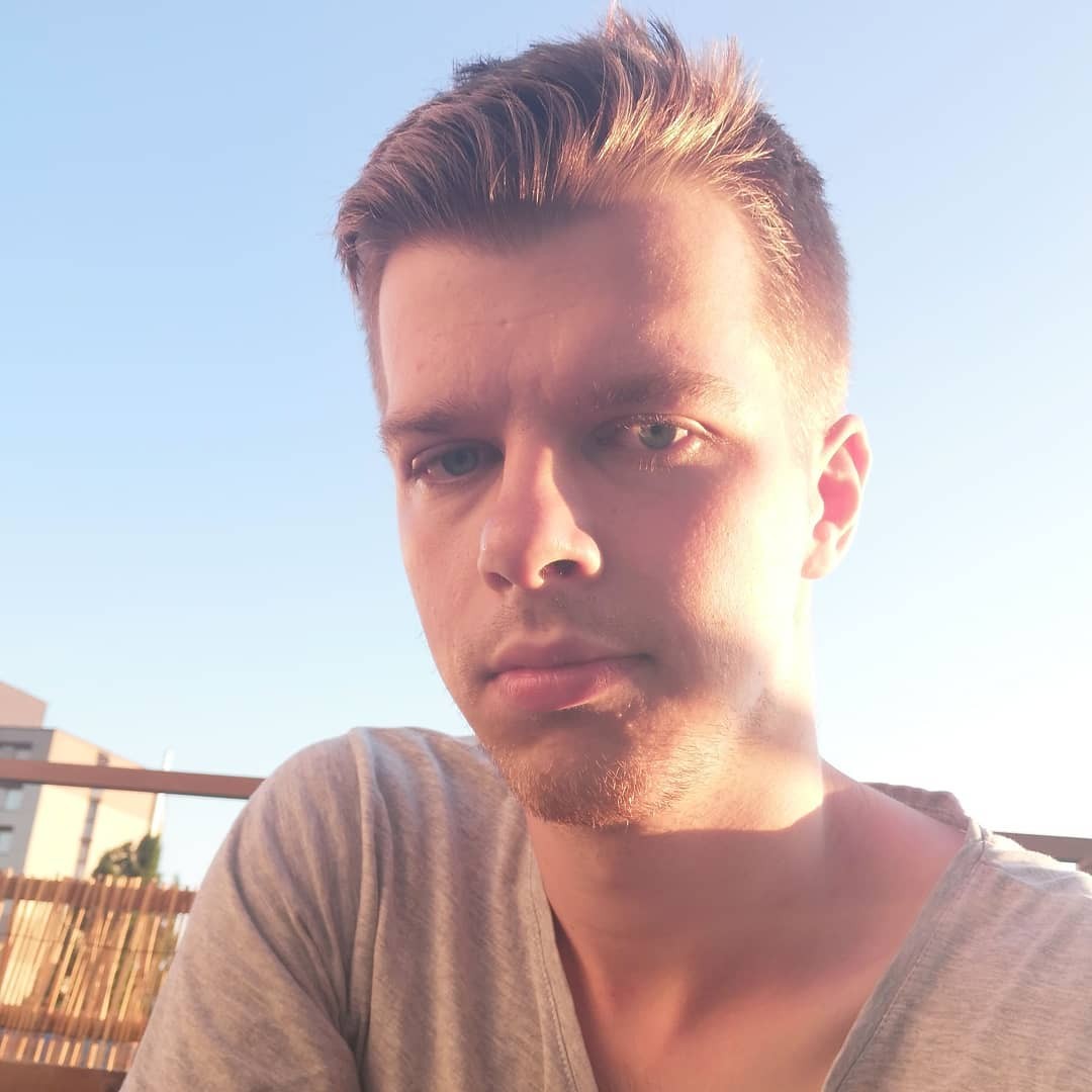 Matúš študoval na Univerzite Komenského. 