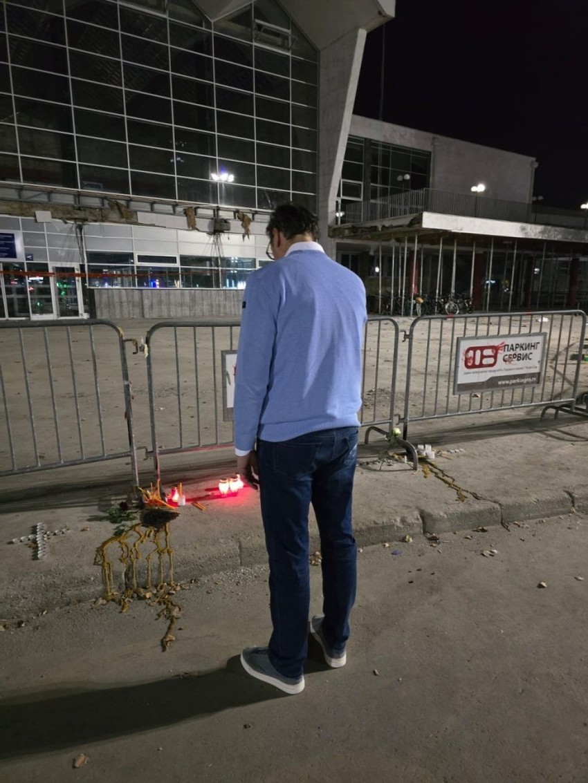 Vučić na mestu tragedije u Novom Sadu, 5. novembar 2024. godine