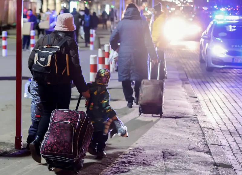 Uchodźcy z Ukrainy na dworcu zachodnim w Warszawie