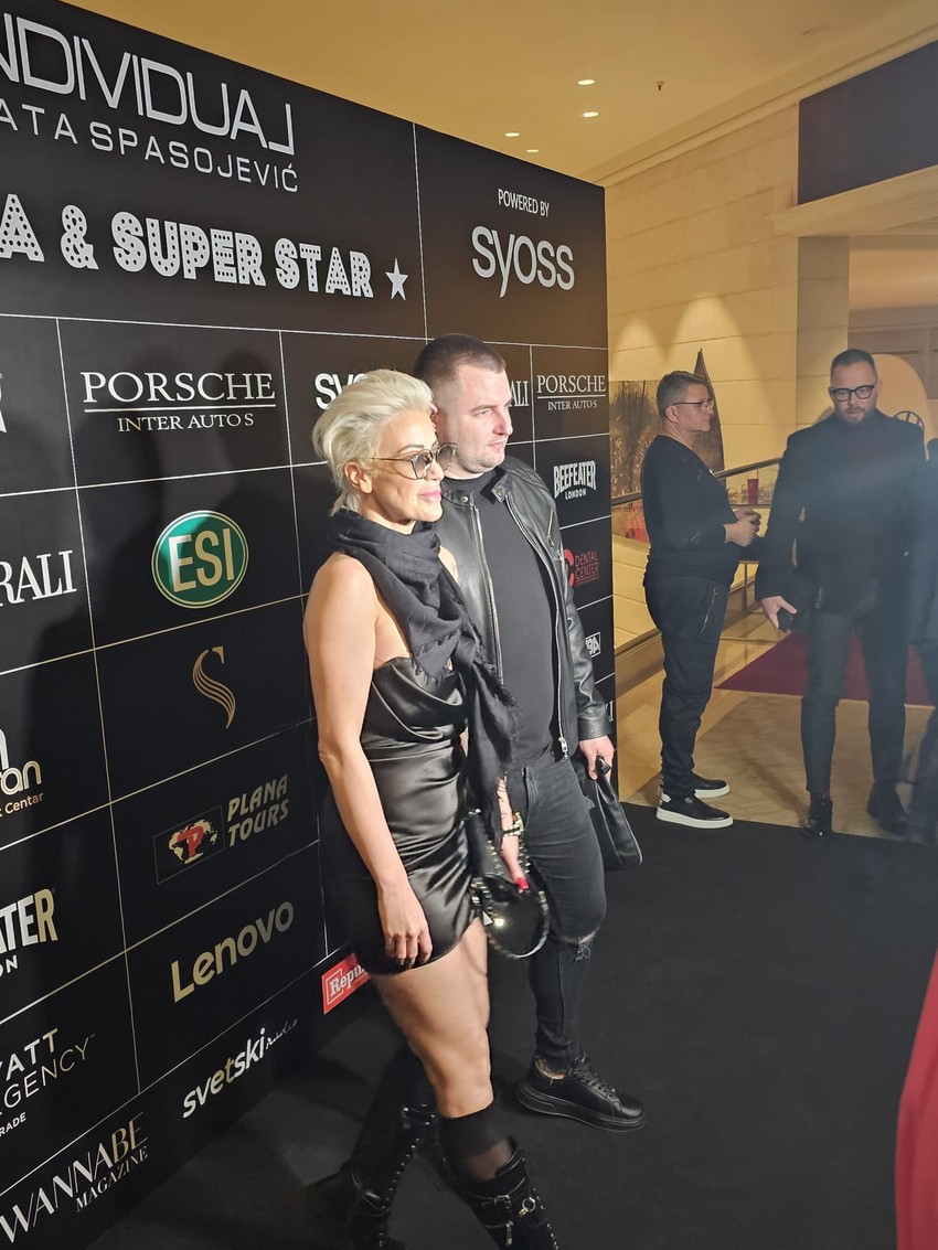 Dušica Jakovljević na reviji Bate Spasojevića