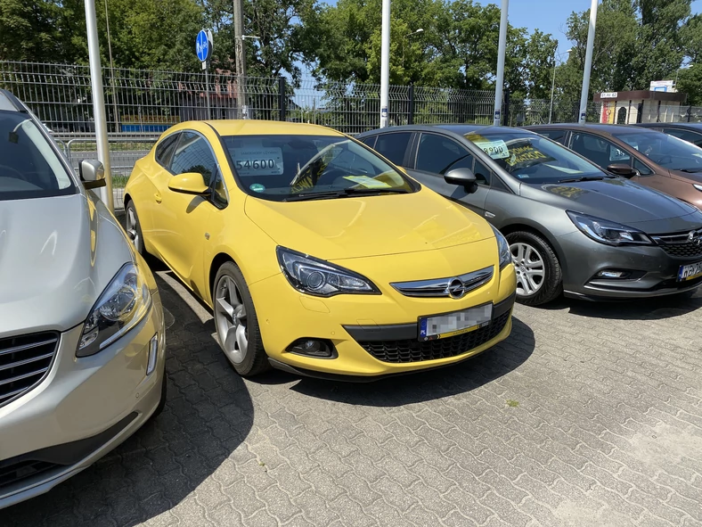 Opel Astra GTC 1.6T