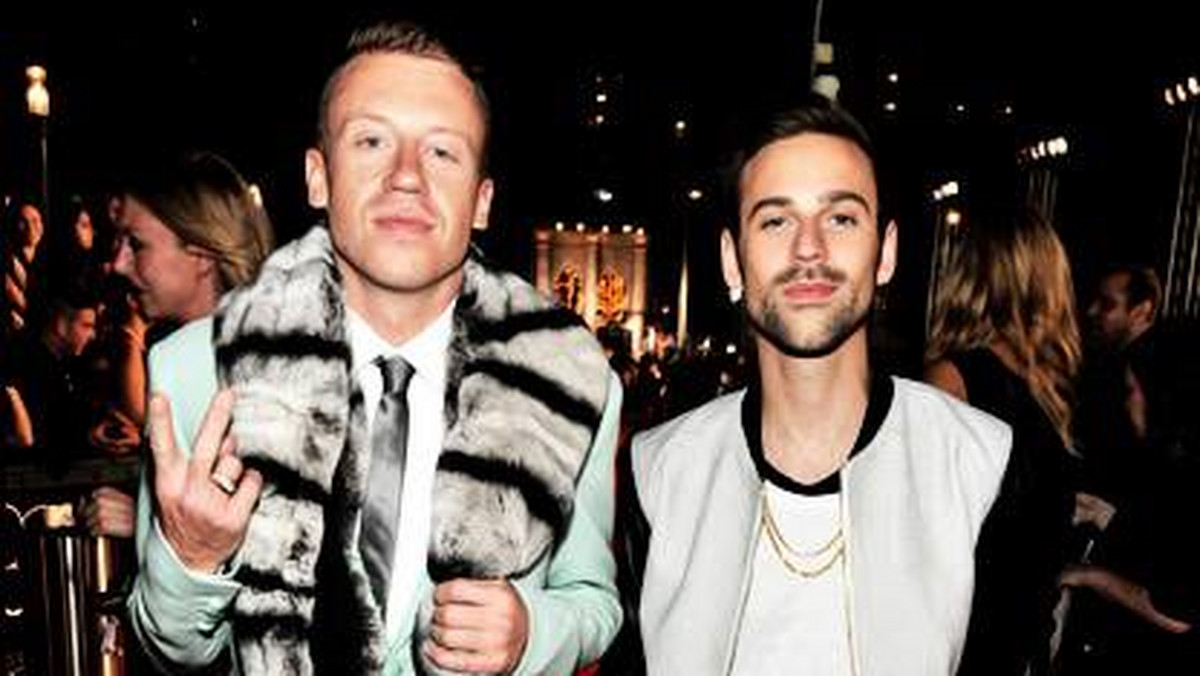 Macklemore &amp; Ryan Lewis zaprezentowali teledysk do utworu "White Wall".