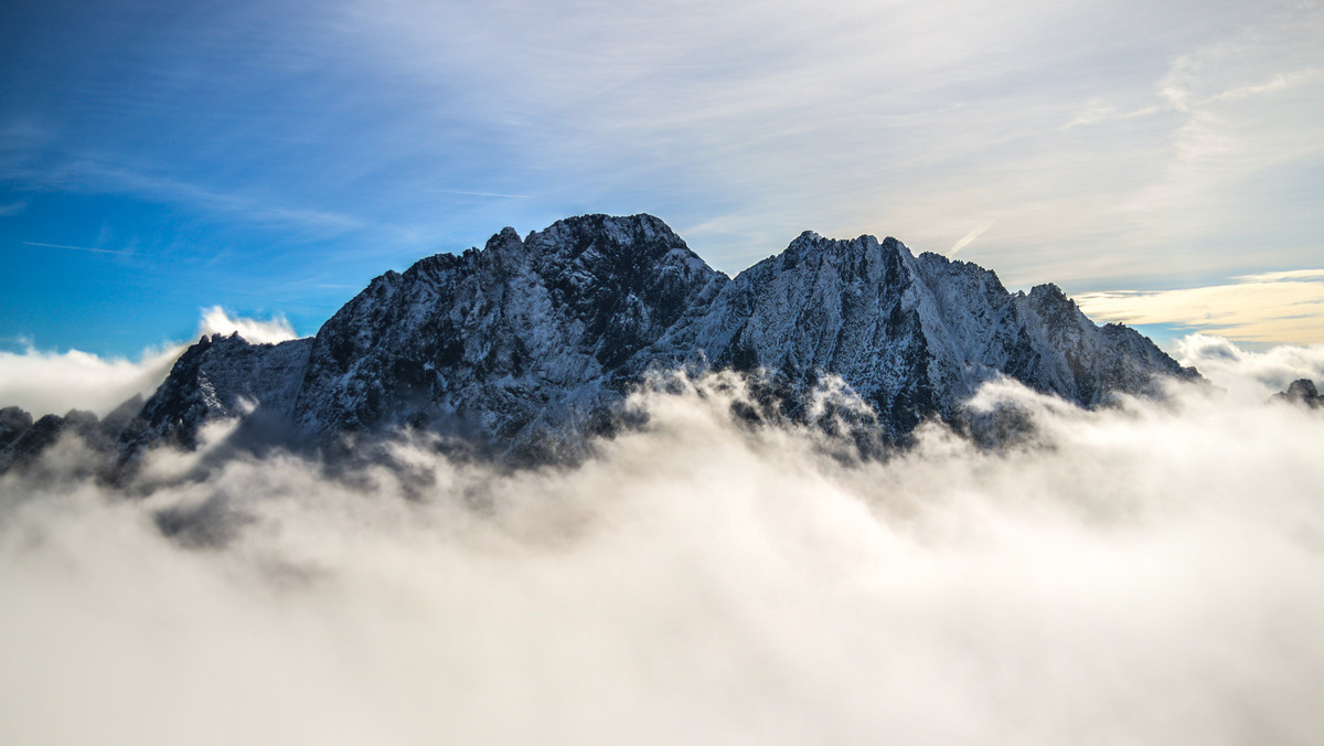 Tatry: wznowiono poszukiwania Polaków zaginionych w drodze na Gerlach