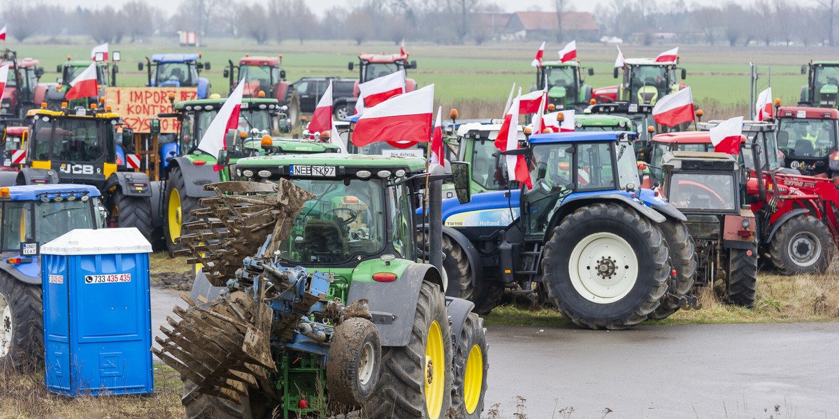 Rolnicza blokada drogi ekspresowej S7. Nowy Dwór Gdański, 29 lutego 2024 r.