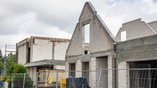 Ile dziś kosztuje budowa? Materiały budowlane i robocizna wciąż drożeją