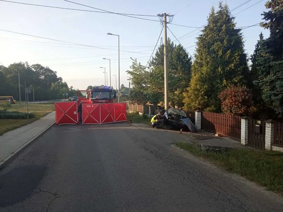 Nie żyje 20-letni pasażer. Kierowca był pod wpływem alkoholu. Czarna seria w Małopolsce