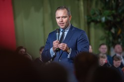 Karol Nawrocki pozywa Onet. Prezydentowi chodzi o publikacje z Grand Hotelem w tle