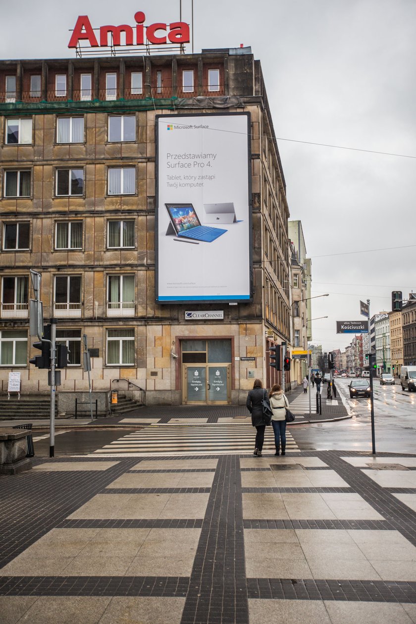 Radni chcą zrobić porządek z reklamami w centrum Poznania