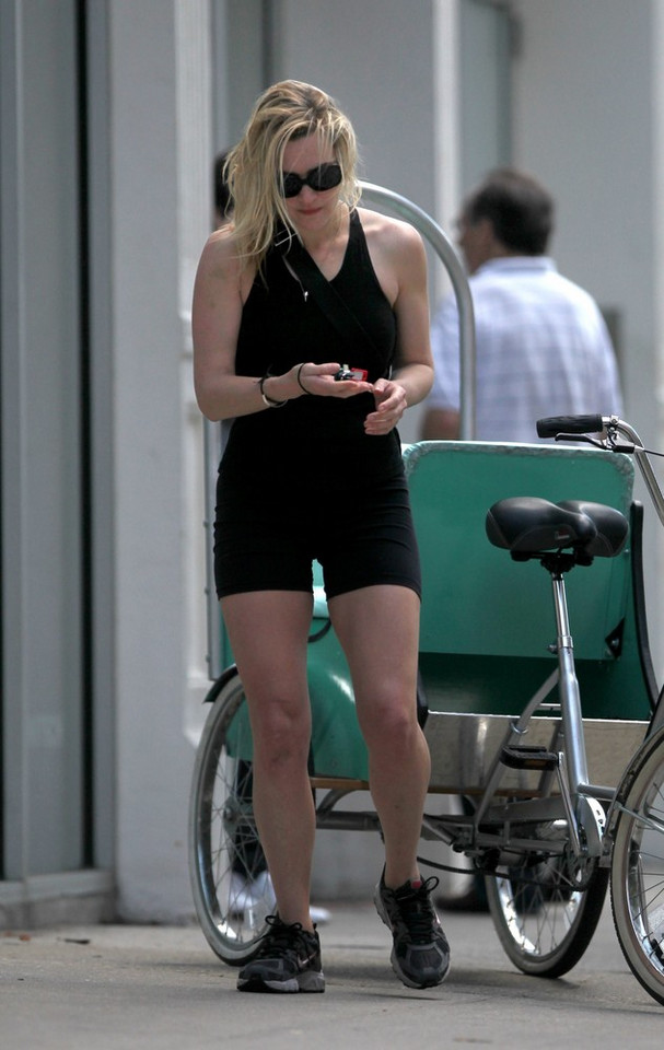 Kate Winslet na rowerze