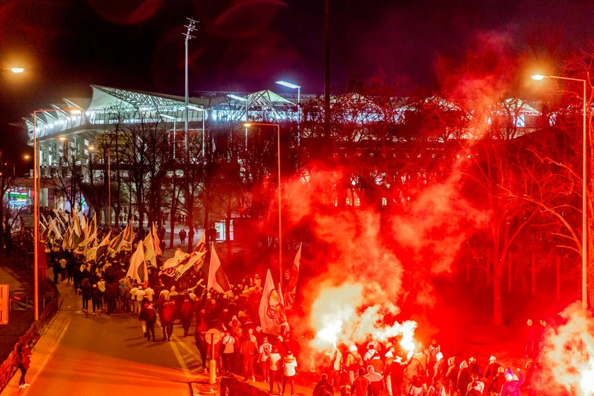 Legia Warszawa - Warta Poznań. Kibice mają dość lockdownu