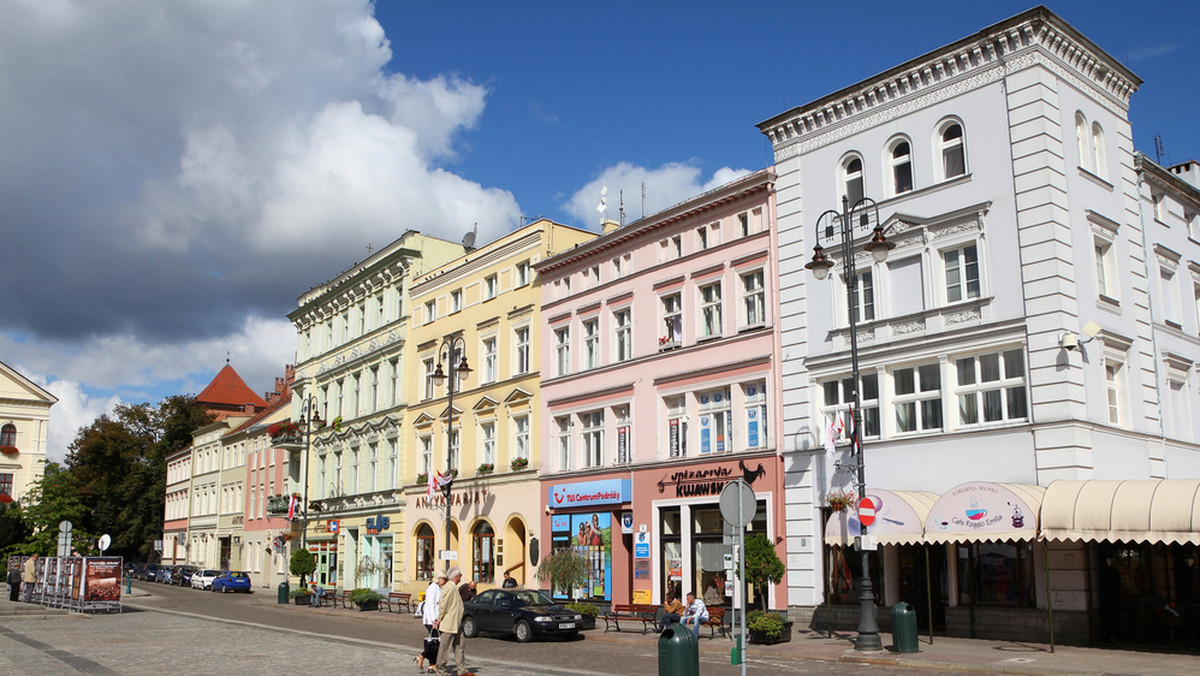 Bydgoszcz: konsul Jarosław Kuropatwiński dostał Krzyż Zasługi na Wstędze