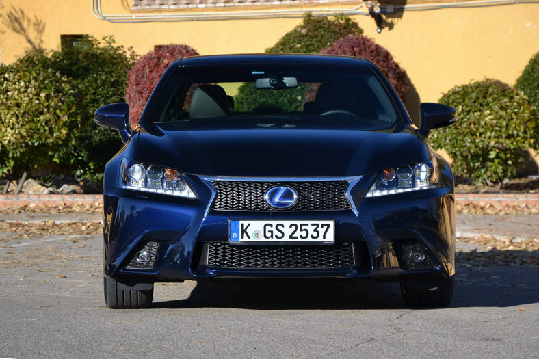 Lexus GS300h