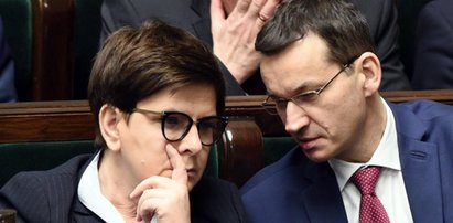 Szydło i Morawiecki tracą pieniądze. Chodzi o grube kwoty