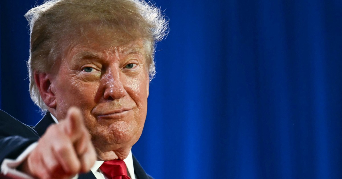 Trump Claims Greenland Belongs to USA at Michigan Campaign Rally