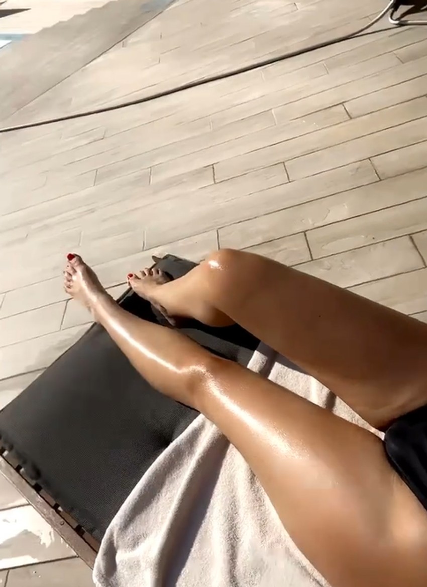 Kija Kockar nauljena na suncu