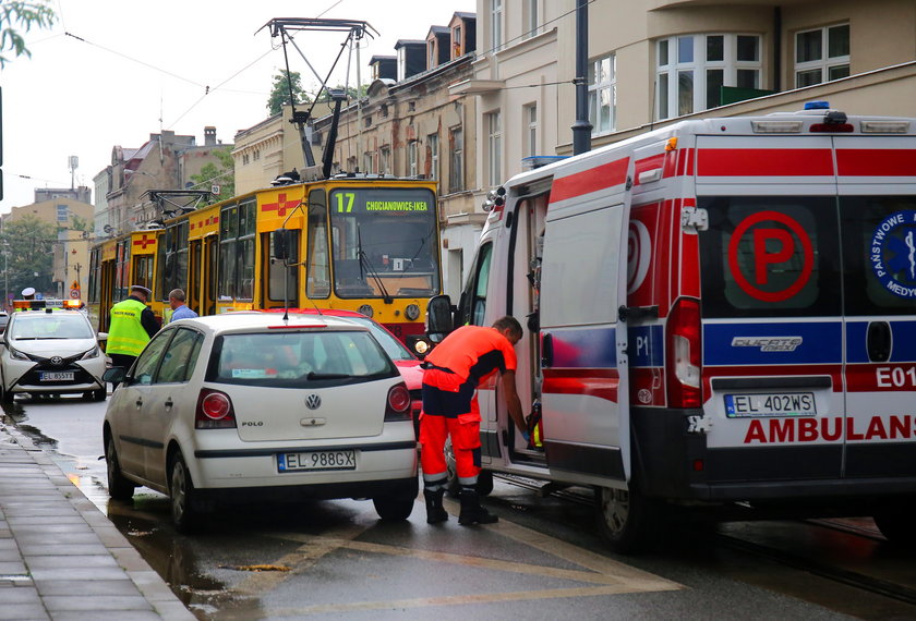 Kolizja na Gdańskiej. Osobówka zderzyła się z tramwajem 